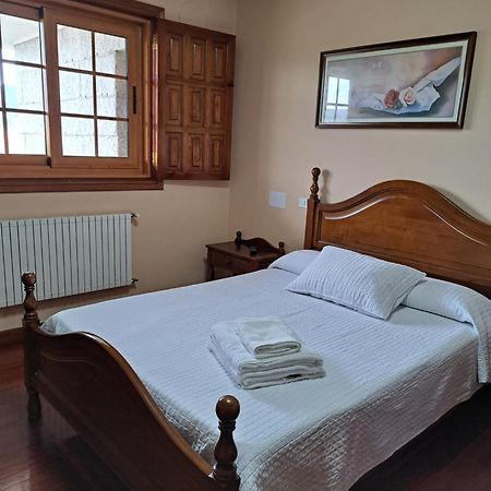 Hostal - Restaurante Casa Cuna Tebra Esterno foto